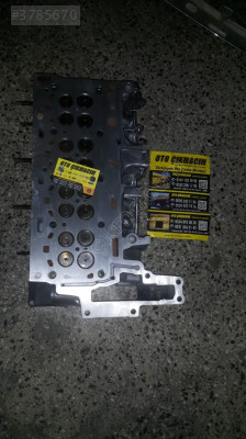 BMW 3 Serisi F30 F10 Modeli için 7810465 Silindir Kapağı
