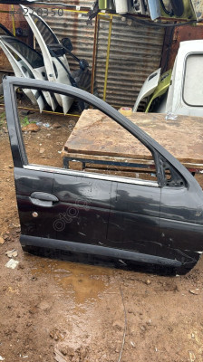 Renault megan 1 sağ ön kapı çıkma