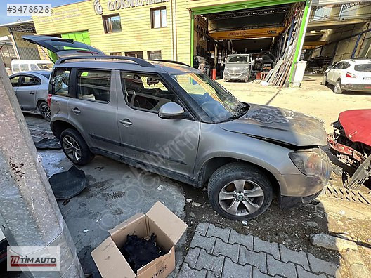 SKODA YETİ SAĞ ÖN ARKA KAPI