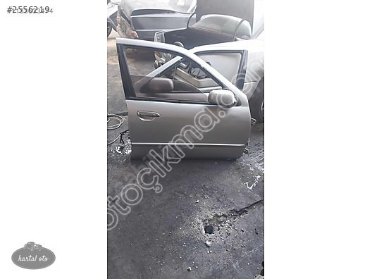 Nissan primera sağ ön kapı