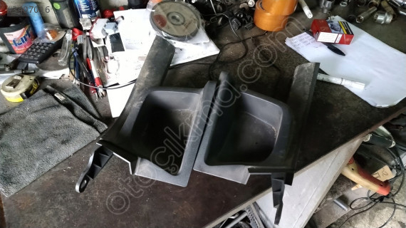 Ford Focus 1999-2005 Arka Kapı Eşik Plastikleri Orijinal