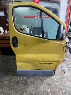 RENAULT TRAFİC 2  SAĞ ÖN KAPI