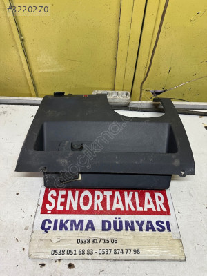 FORD CONNECT ORJİNAL GÖSTERGE ALT KAPAĞI