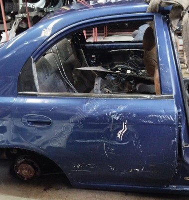 kia shuma sağ arka kapı