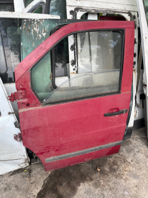 Mercedes Vito Sol Ön Kapı