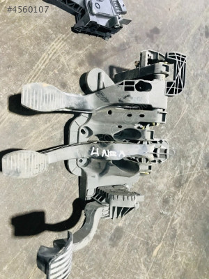 FİAT LİNEA ( 2008 - 2014 ) PEDAL SET ORJINAL ÇIKMA