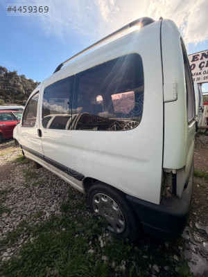 Peugeot partner sol yan