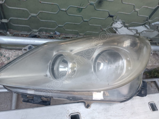 Opel Corsa d makyajsız sol ön far çıkma
