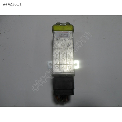 Mercedes Benz W202 Aşırı Gerilim Koruma Rölesi 0015400845