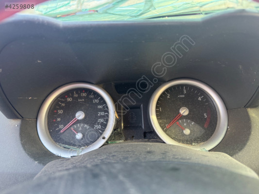 RENAULT MEGANE 2 KİLOMETRE SAATİ