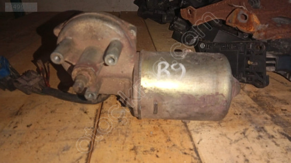 Renault 9 silecek motoru yedek parça