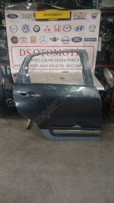 2014-2020 FİAT 500L SAĞ ARKA KAPI