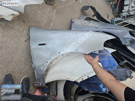 OTO CEMDEN ÇIKMA FİAT STRADA SAĞ ÖN ÇAMURLUK