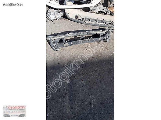 MERCEDES GLE ÖN TAMPON PANEL