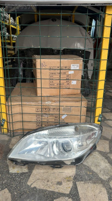 SKODA ROOMSTER MERCEKLİ SOL FAR