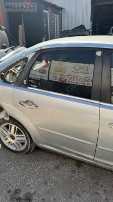 Ford focus 2 çıkma orjinal hatasız sağ arka kapı