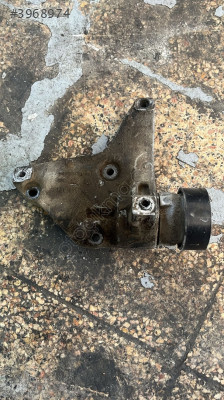 Vw grubu 1.2 tsi klima kompresörü ayağı 03f260885
