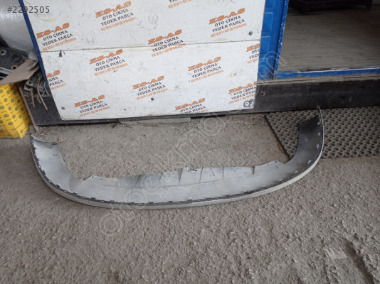 Volkswagen Passat B6 Çıkma Ön Tampon Alt Spoiler 2005-2010