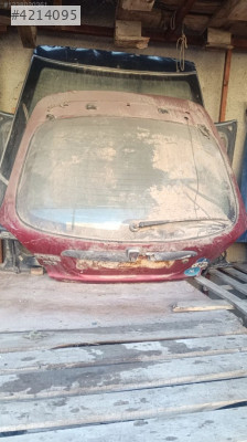 Rover 200 bagaj kapagi ve arka cami