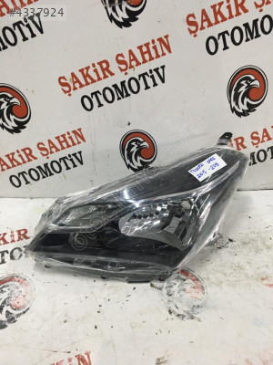 2015-2019 Toyota Yaris Far ÇIKMA PARÇA