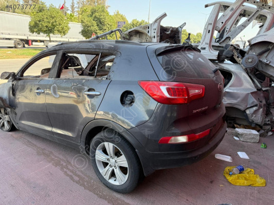 KİA SPORTAGE YAKIT DOLUM BORUSU ORJINAL ÇIKMA
