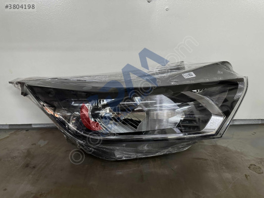 2021 HYUNDAİ İ20 SAĞ ÖN FAR