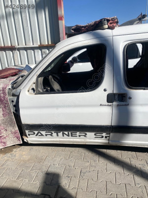 Pejo panter sol ön kapı çıkma