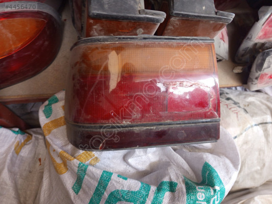 Mazda 929 sağ arka stop