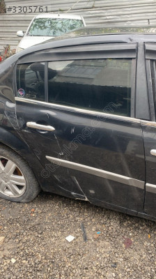 RENAULT MEGANE 2 SAĞ ARKA KAPI ORJİNAL ÇIKMA 05335582216