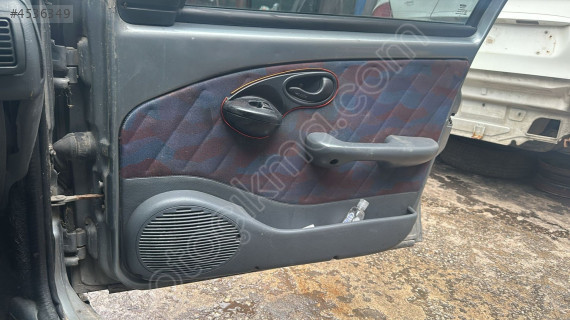 FİAT PALİO ÇIKMA SAĞ ÖN KAPI DÖŞEMESİ