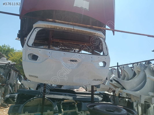 Toyota Auris kaput