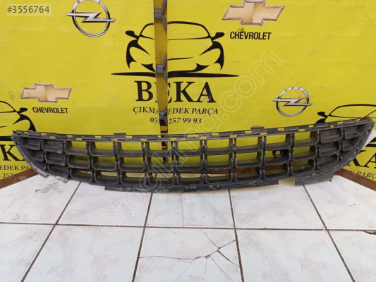 OPEL CORSA D ALT IZGARA ÇIKMA ORJİNAL YEDEK PARÇA