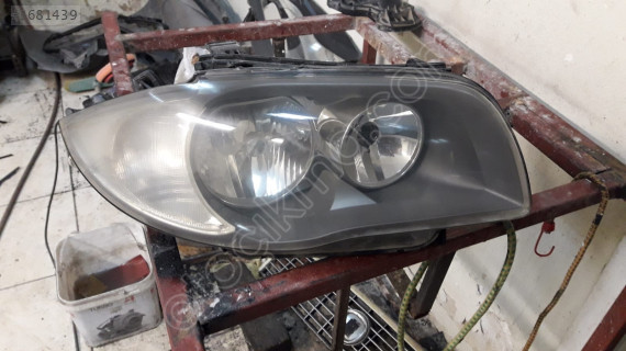 2006 BMW 1.16 ORİJİNAL ÇIKMA DÜZ SAĞ FAR