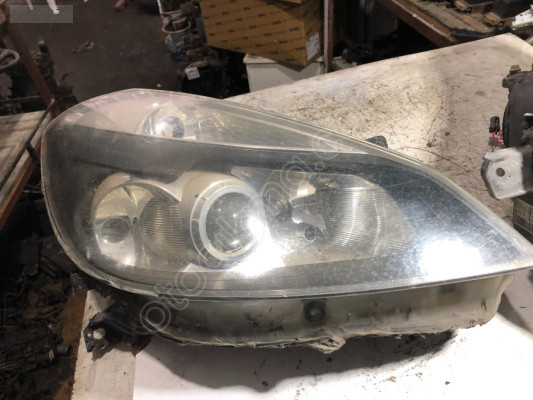 Renault Clio 3 Sağ Ön Far