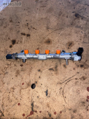 Voklswagen tiguan enjektör kütüğü 04l 130 089 F