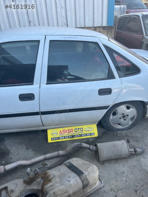 Vectra A sol arka kapı beyaz hatasız