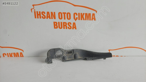 Kangoo 2 Ön Cam Izgara Kulağı Sol 8200225293 -Renault Mais