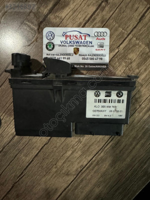 VOLKSWAGEN PASSAT B5 ÇIKMA CAM DÜĞMELERİ ÖN KARTLI 3B5959793
