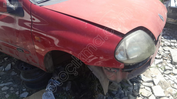 Clio 2 hb sag on camurluk yedek parça