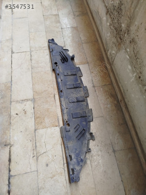 Renault Megane 2 ön tampon alt muhafaza
