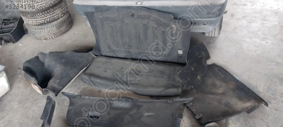 Volkswagen Polo 96-99 arka panel Plastigi
