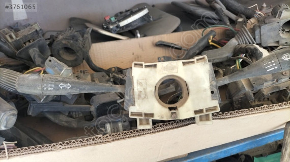 Nissan vanetta far silecek kol