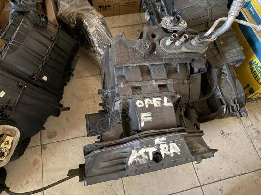 OPEL ASTRA F KALORİFER KUTUSU , ASTRA F KALORİFER KAZANI ORJİNAL