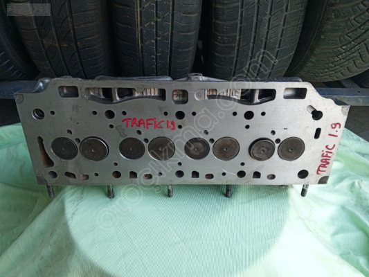 RENAULT TRAFİC 1.9 SİLİNDİR KAPAK