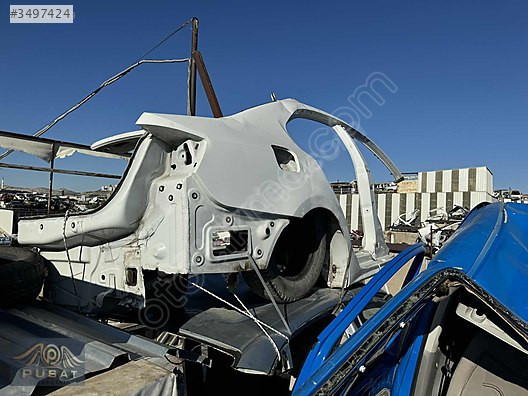 VOLKSWAGEN JETTA SAĞ ARKA ÇAMURLUK KESME BEYAZ