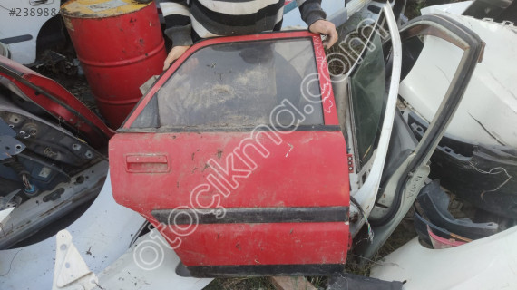 MAZDA 323 ORJİNAL ÇIKMA SAĞ ARKA KAPI OTO MEHMET