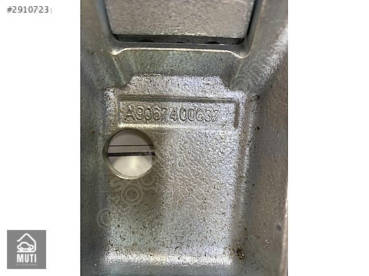 A9067400637 MERCEDES SPRİNTER 906 SOL BAGAJ KAPI ALT MENTEŞESİ