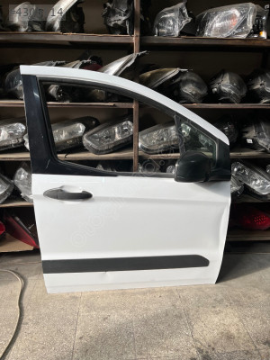 Ford kuryır sağ ön kapı dolu