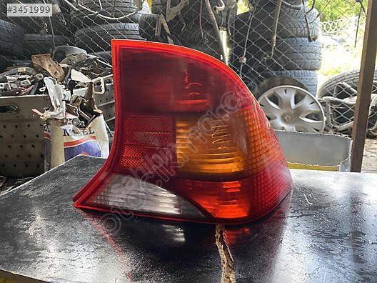 2001 ford focus sedan sedan sağ arka stop