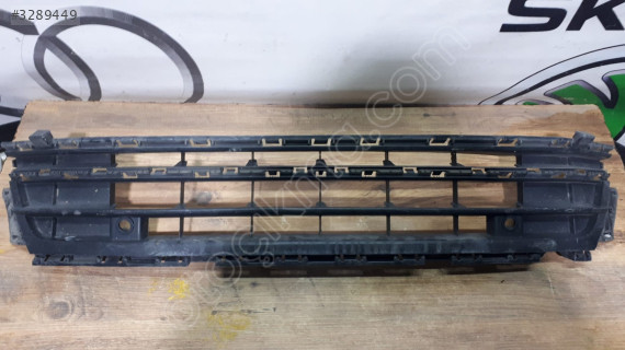 VOLKSWAGEN JETTA ÖN TAMPON ORTA IZGARA 5c6853671p ORJİNAL PARÇA